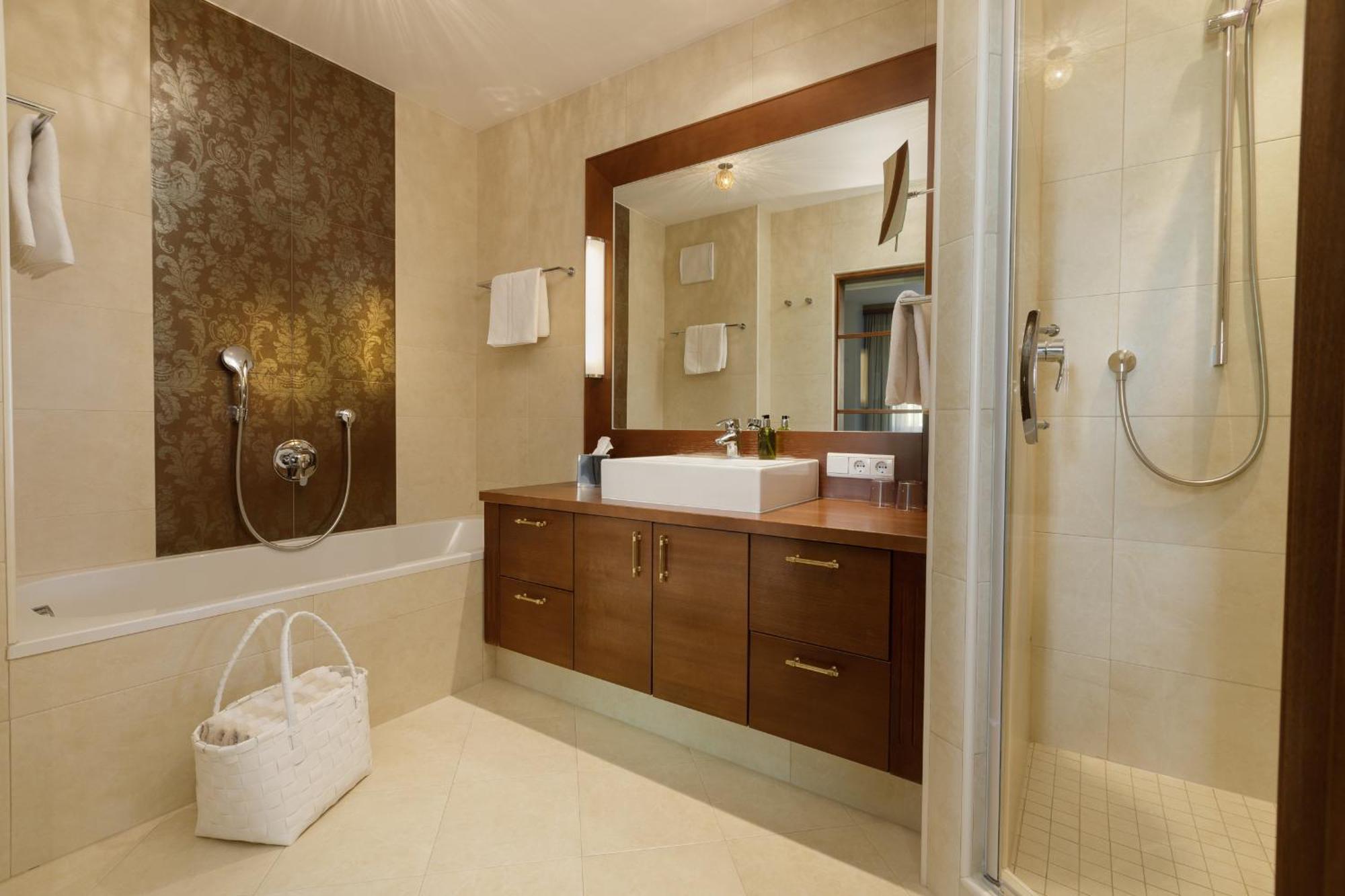 Superior King Room Sea View