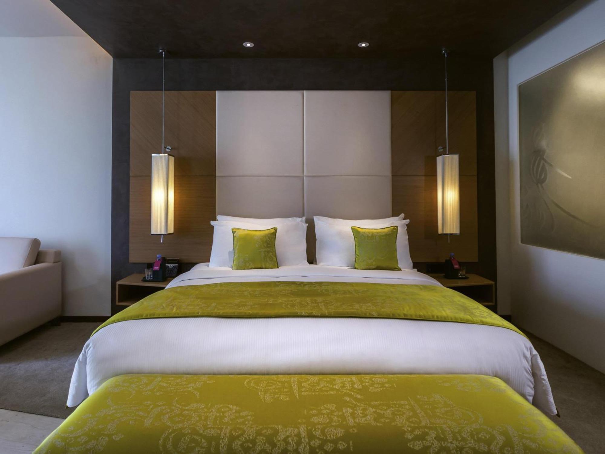 Superior Zimmer mit Kingsize-Bett und Seeblick