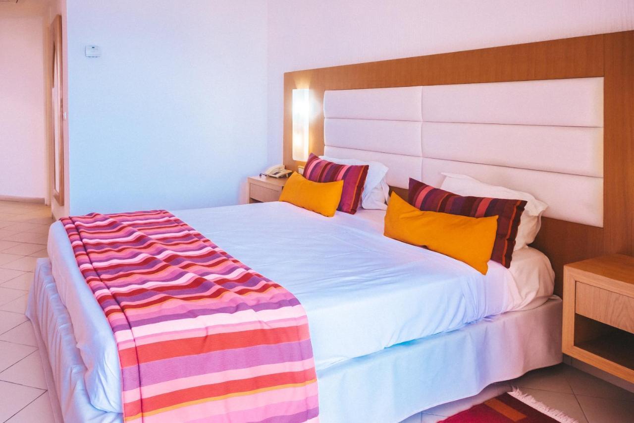 Double or Twin Room with Sea View