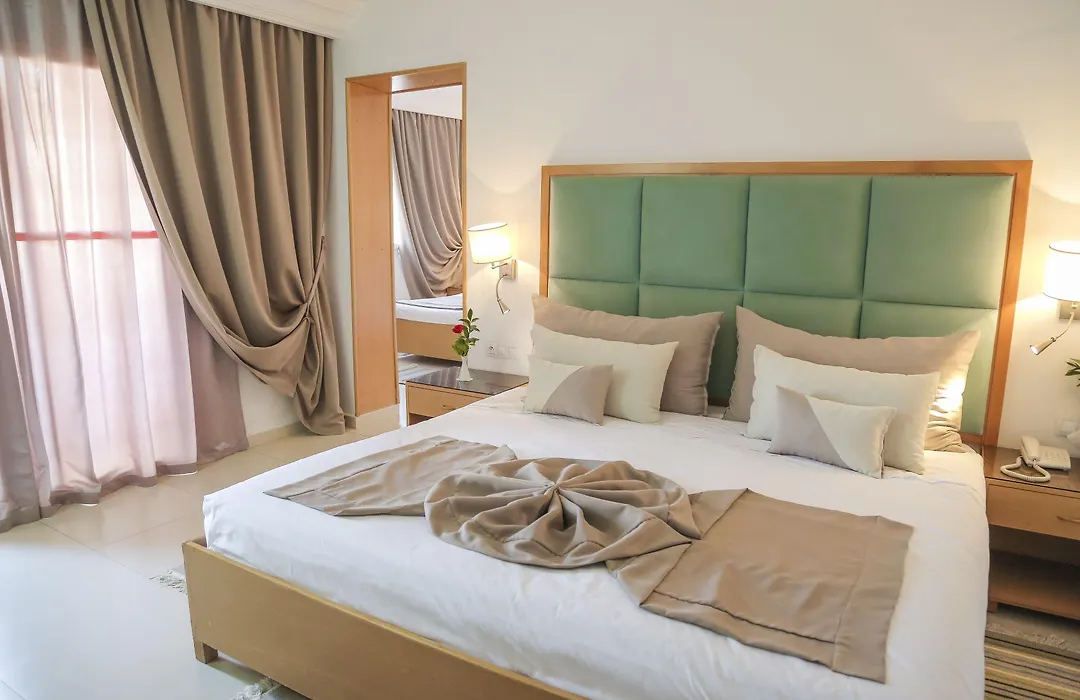 Hotel Marabout - Families And Couples Only-1