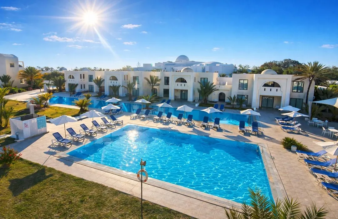 Cesar Thalasso (Adults Only)-1