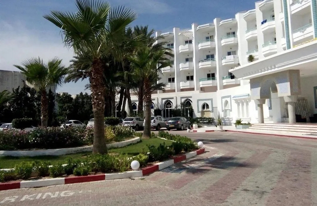 Palmyra Holiday Resort & Spa-1