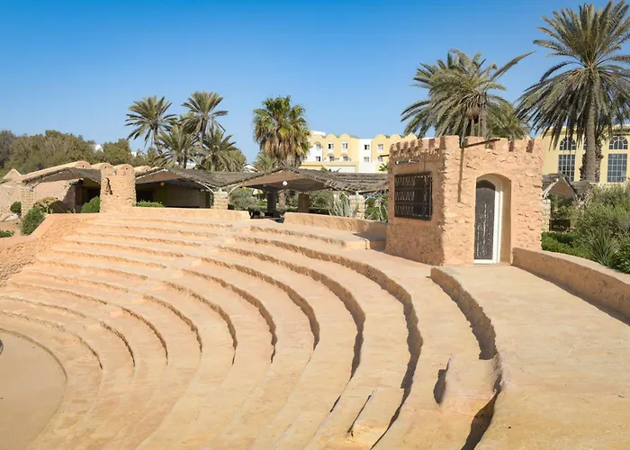 Djerba Castille- Couples And Families Aghīr, Tunisia
