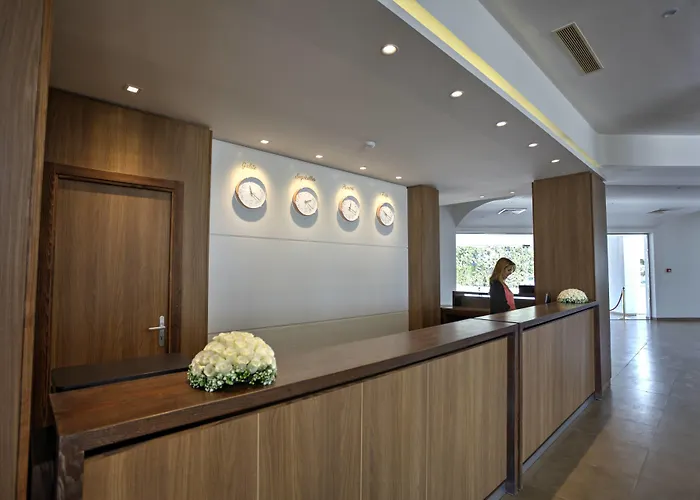 Hotel Nour Congress & Resort بَنْزَرْت‎, تونس